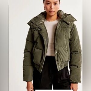 Abercrombie Mini Ultra Puffer in Olive Size Large/L NWOT